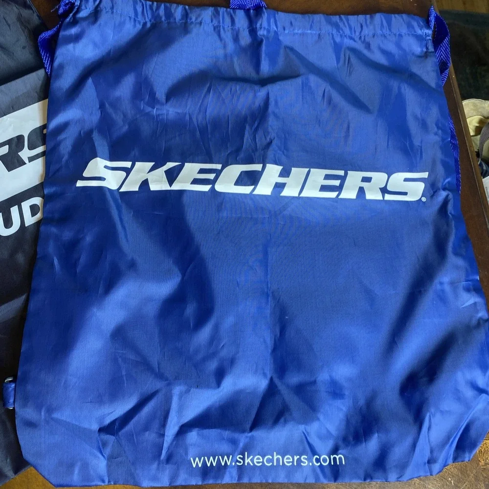 SKECHERS 1-Handle Drawstring Backpack/Bag LOT OF 4;‎ 17